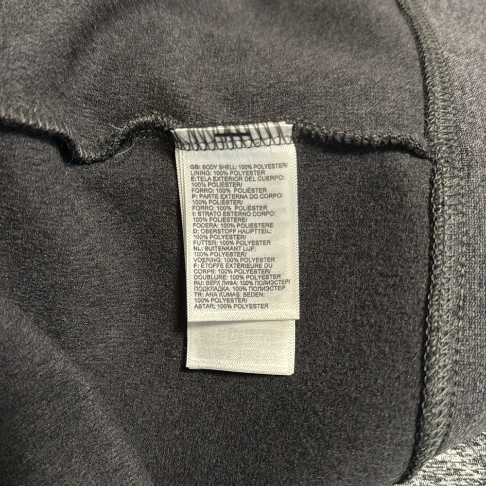 2017 New York City Marathon / The North Face Men’s Tech Hoodie (Size Medium) - Picture 7 of 7